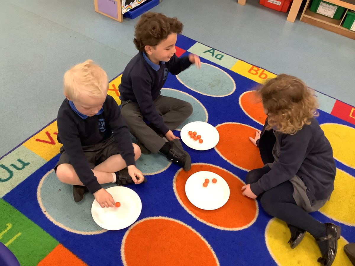 Children in #EYFS explored #sharing in their @WhiteRoseEd maths session. Children were challenged to share an amount between three plates! “It’s not fair, she’s got more” “It’s fair now we both have the same” #inspiringminds #nurturinghearts @CITacademies