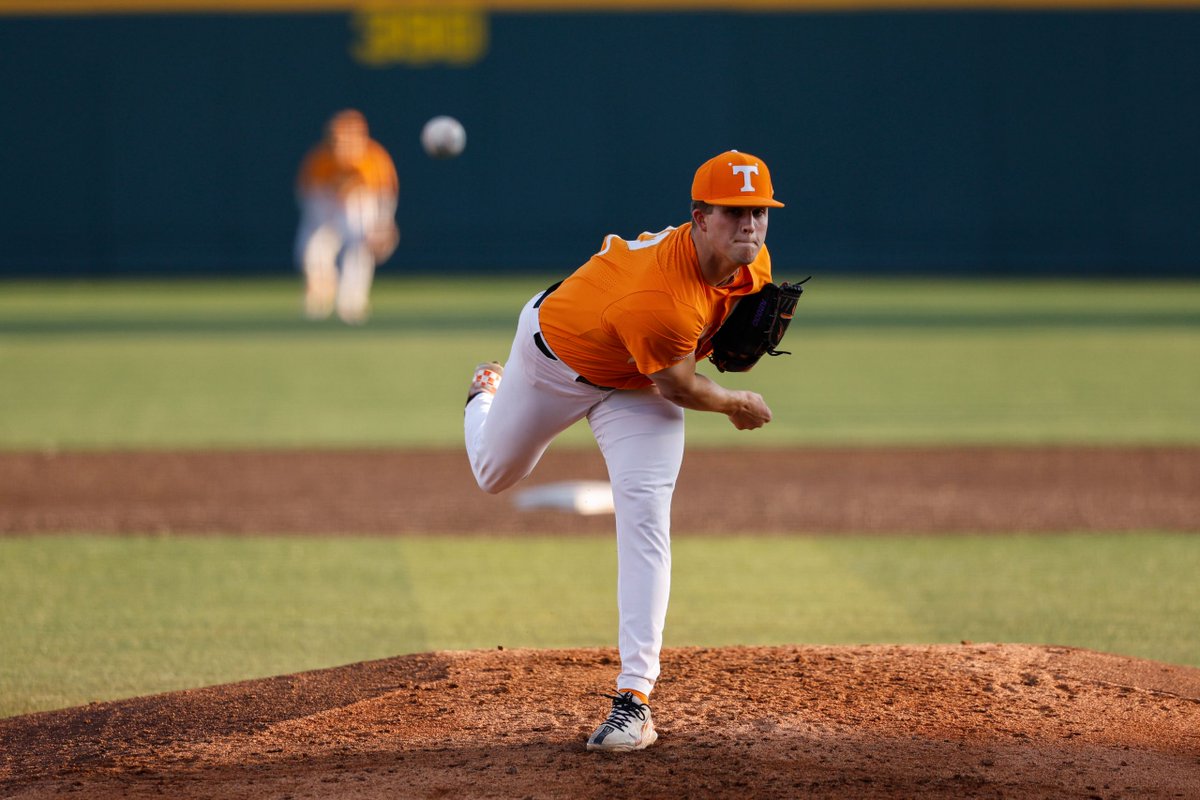 Tennessee won its last nine SEC series of the season secured its second SEC title in the last three seasons. @Vol_Baseball got a pair of quality starts from Drew Beam (📸⬇️) and Zander Sechrist and six different hitters drive in at least one run baseballamerica.com/stories/colleg…