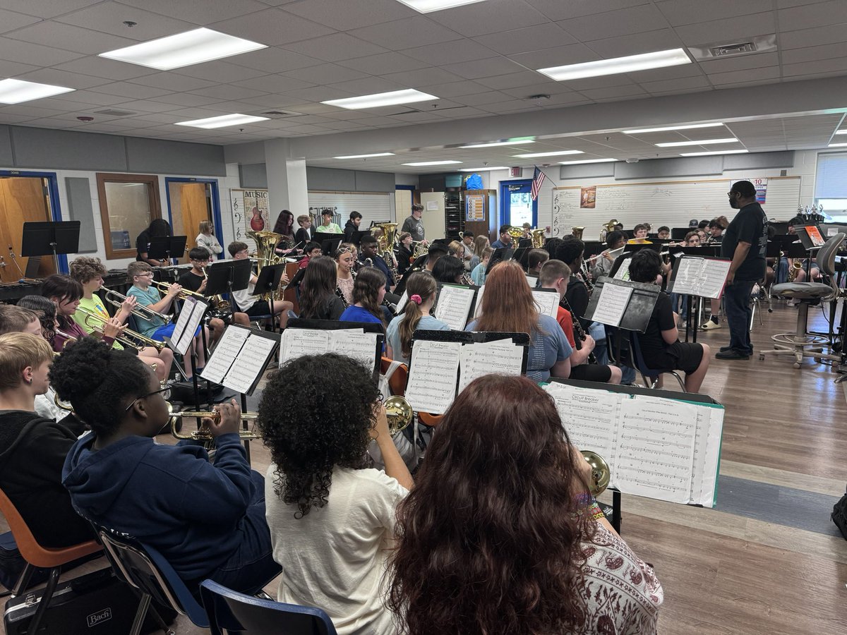 The @WEMSBands 7th & 8th grade band students practicing together for the concert tonight at 6:30 at WEHS!