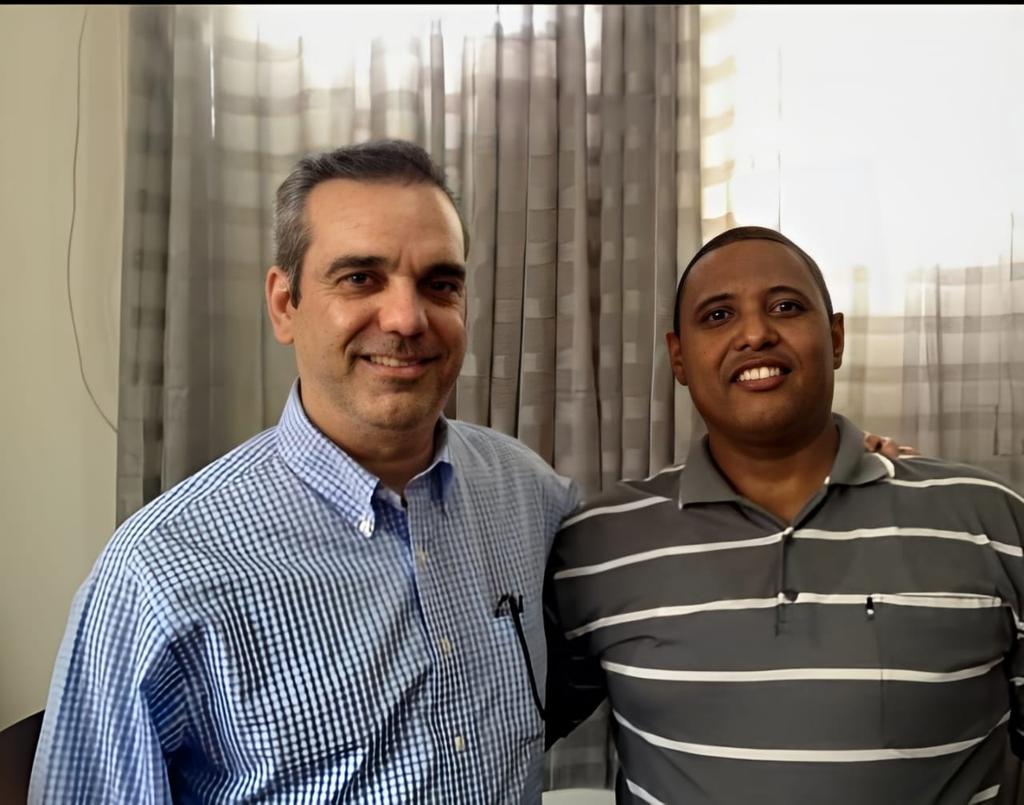 Felicitar al señor presidente <a href="/luisabinader/">Luis Abinader</a> por su reelección 
4+. Para que siga el avance en nuestra ciudad ❤️ y todo el País. 
 #elecciones2024  #Abinader2024 #SeguimosConElCambio2024