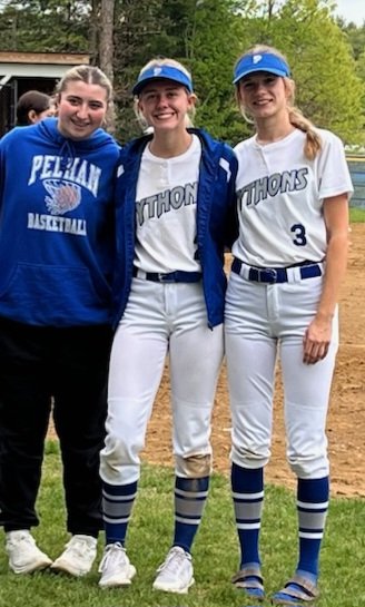 Pythons Softball tweet media