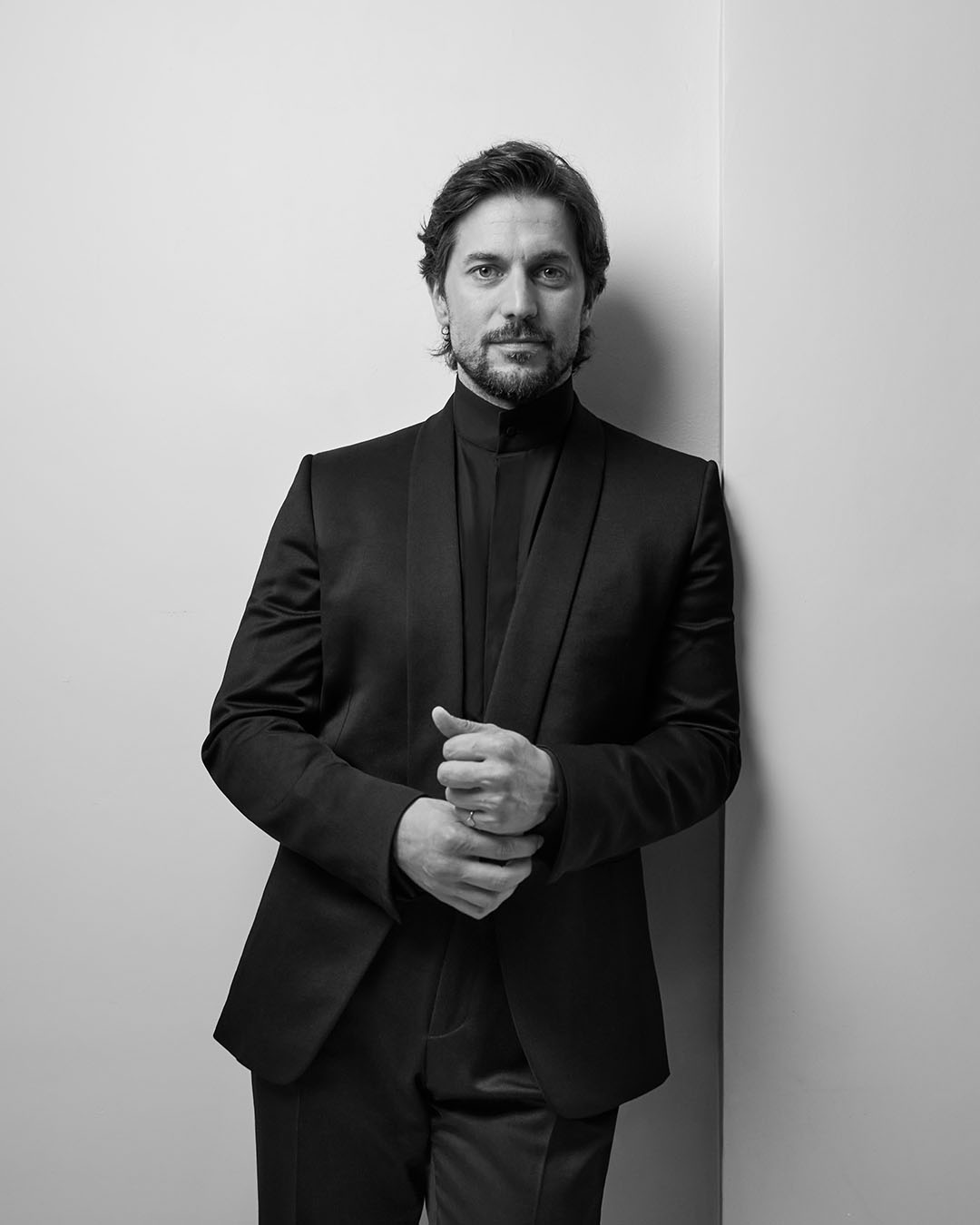 Lucas Bravo (@Lucasngifs) / X