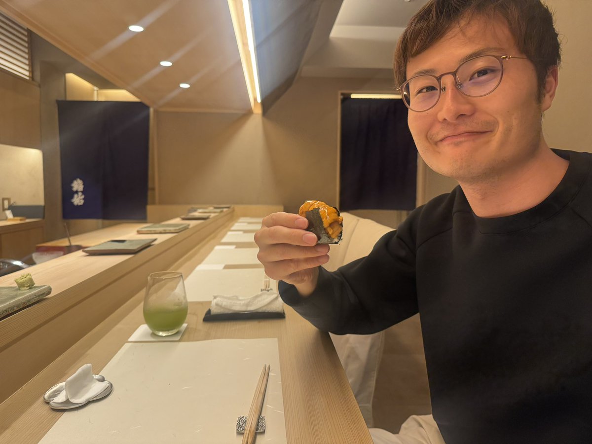 MasatakaBandoh's tweet image. 36のドライバー2人がいました。

レースの新しいルールが出来た事を伝えました。またSNSの使い方も^_^
19号車を抜くと
年末に罰金があるから
気をつけて、、と教えておきました。

#山下健太
#坪井翔