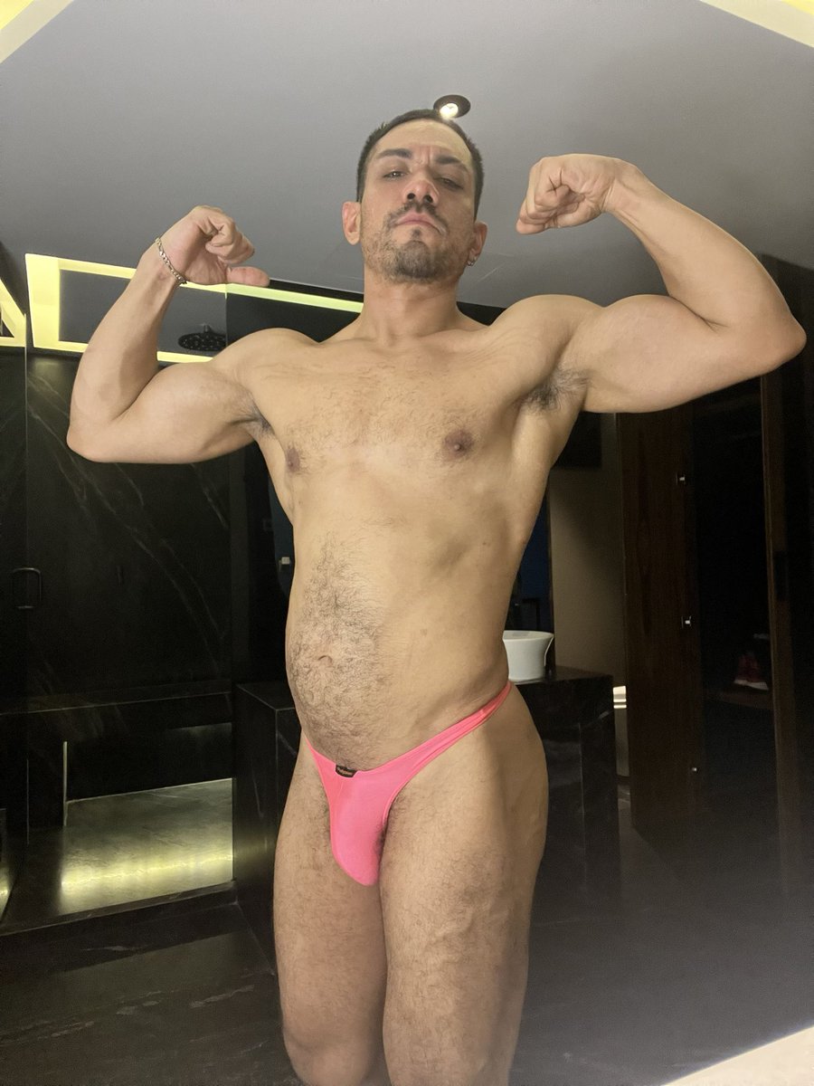 Valentino 🔥 9K🤑 tweet media