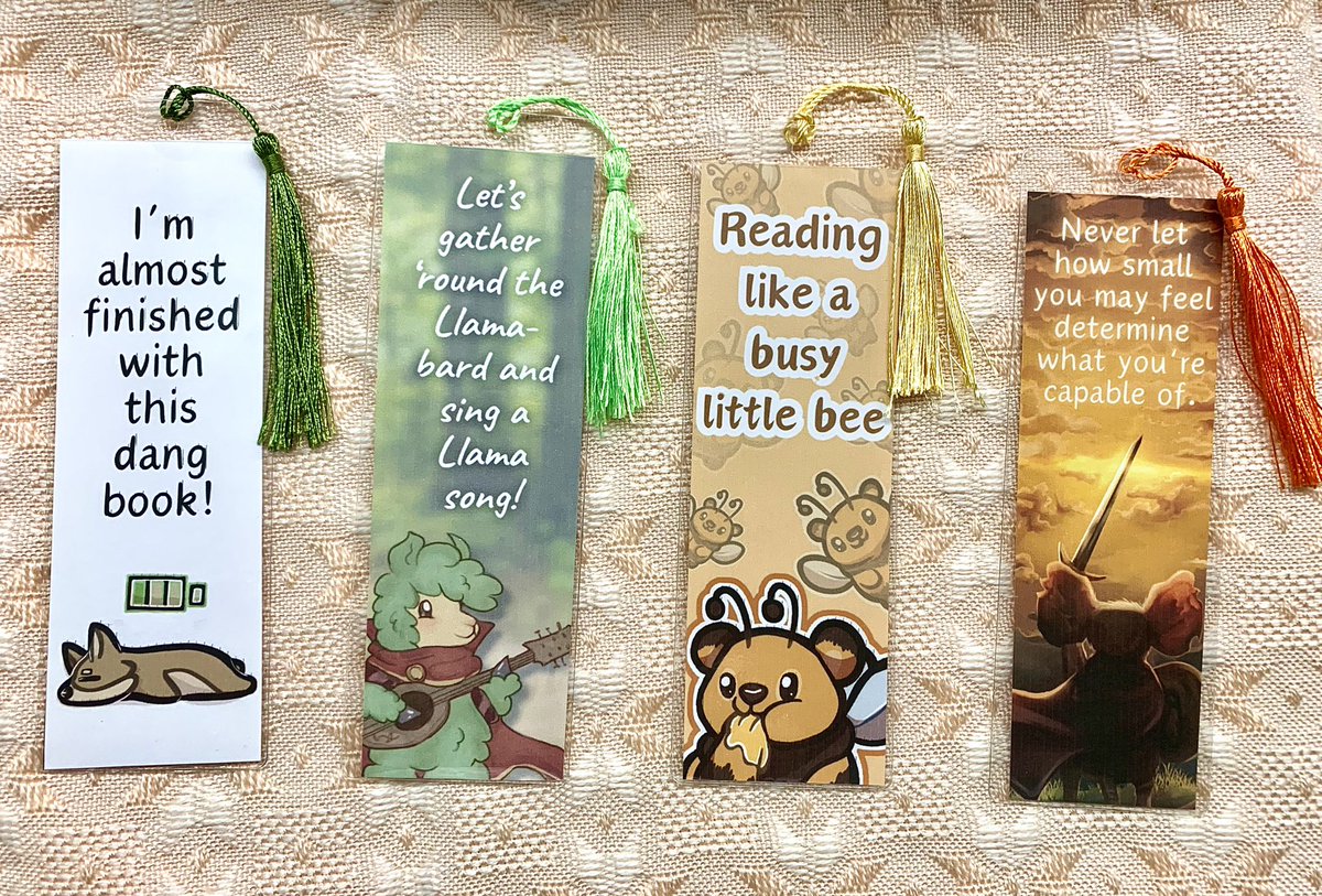 Little preview of some of my newest bookmarks available! The honey bee bear theme continues to be one of my favorite themes I think. 🤭

#bookaddict  #MondayMotivation