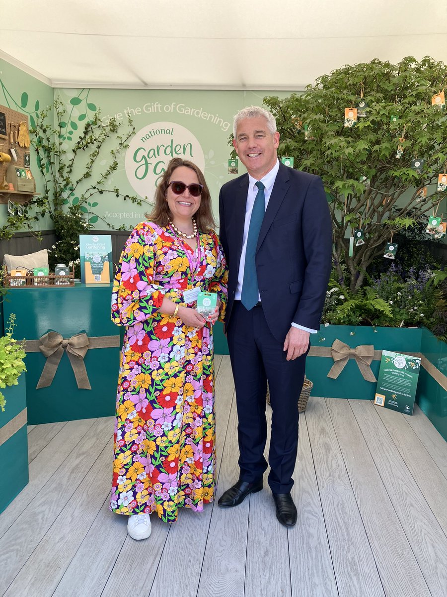 We welcomed Environment Secretary <a href="/SteveBarclay/">Steve Barclay</a> on the <a href="/HTAnews/">HTA News</a> stand at <a href="/The_RHS/">The RHS</a> Chelsea Flower Show 2024

#GiftOfGardening #horticulture #RHSChelsea