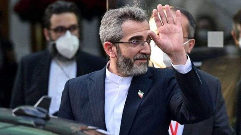 علی باقری، معاون سیاسی وزیر امور خارجه‌ی جمهوری اسلامی، به عنوان سرپرست این وزارت معرفی شد.
afghannews.af/%D8%B9%D9%84%D…