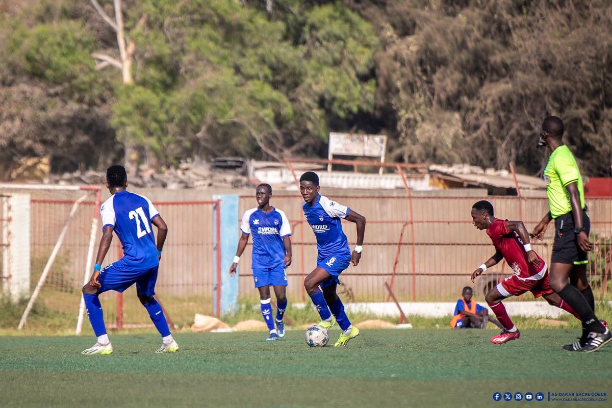 DakarSacreCoeur's tweet photo. ๐๐๐๐๐ ๐ญ ๐ตโช๏ธ
Retour en images sur le match face ร @GFoot_Senegal
#TeamDSC #Ligue1 #Ligue1SN #DSCGF #Senegal 1/2 https://t.co/LHhiZ5HBTF
