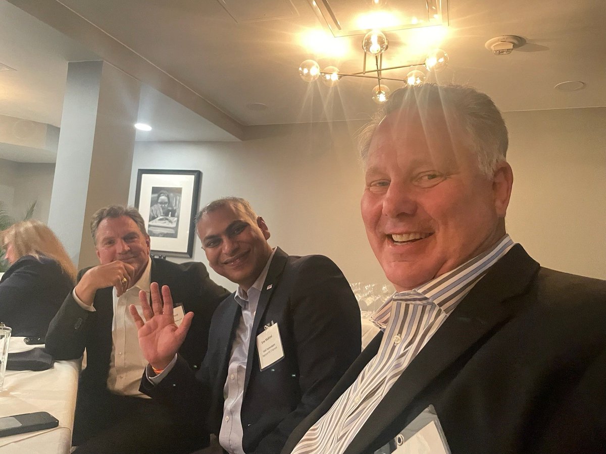 At the SIM Enclave dinner in Houston, we had the privilege of connecting with senior technology leaders. The experience was enriching as we exchanged valuable insights and enabled meaningful connections! #SIM #SIMNational #Houston #Leadership @SrikaranRamase1 @SreeMuktevi