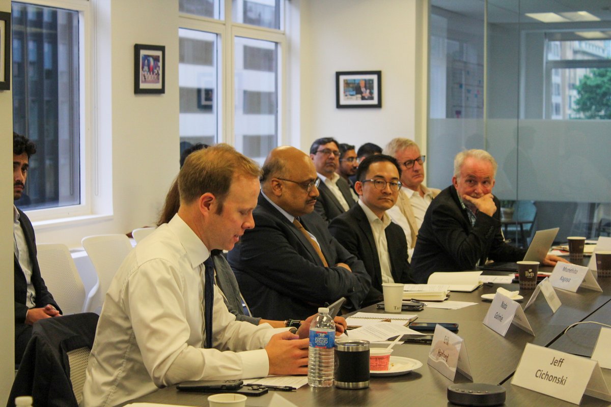 We recently convened leading experts from industry, think tanks, academia & government to discuss how the #US & like-minded countries can effectively cooperate on critical & emerging technologies to manage #tech competition with adversaries. Learn more: bit.ly/3yt3WTZ