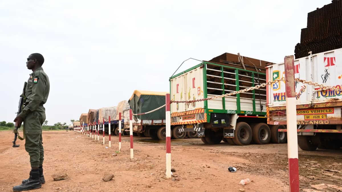 Customs officers from the Ghana Revenue Authority intercepted a cargo truck bound for Burkina Faso. The truck, which was loaded with fish, reportedly deviated from its approved route, which prompted officers to investigate. They found out that instead of heading to Burkina