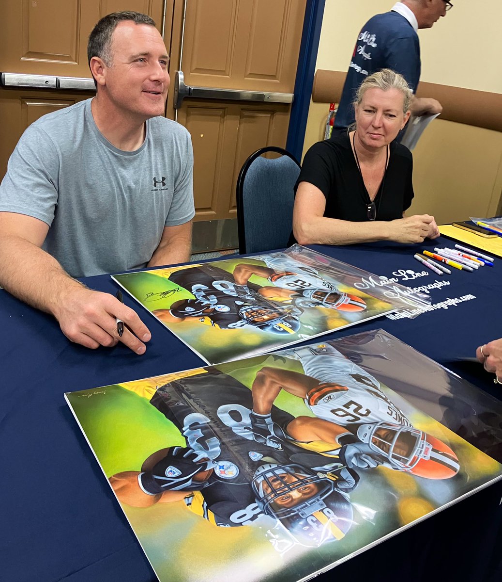 Great weekend catching up with some @steelers legends and hundreds of fans in Monroeville PA. Thank you Pittsburgh for an amazing weekend! #pittsburgh #steelers #herewego  #ArtistsOfTwitter  #ArtForYinz 🔥🎨