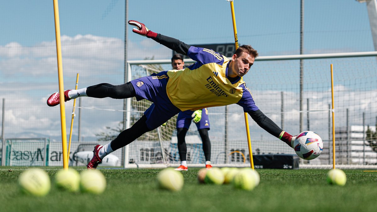 🧤⛔🦸‍♂️ #RMCity