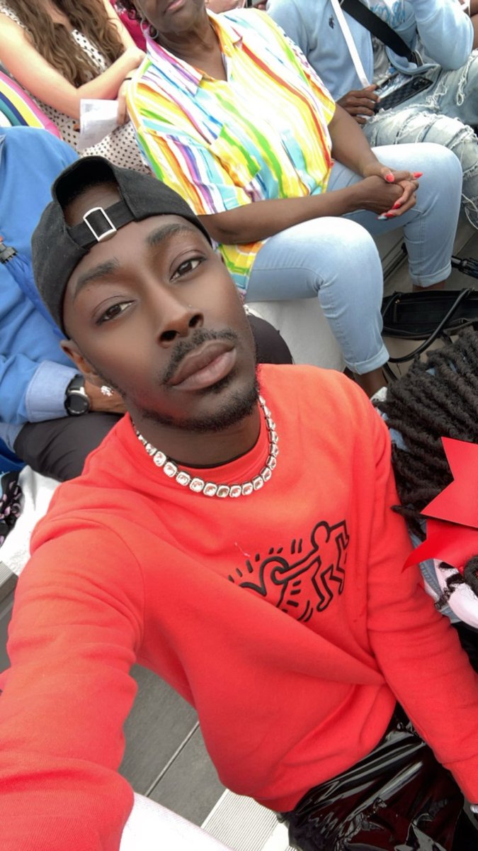 TjJuniorz's tweet photo. That Face Card LETHAL 🚫
#NuffSaid #RedDot #GraduationFlow #SaturdayMorning #LatePost #FaceCard #AustinEastHighSchool #2800Made #Yett https://t.co/G6bbwU3KhK