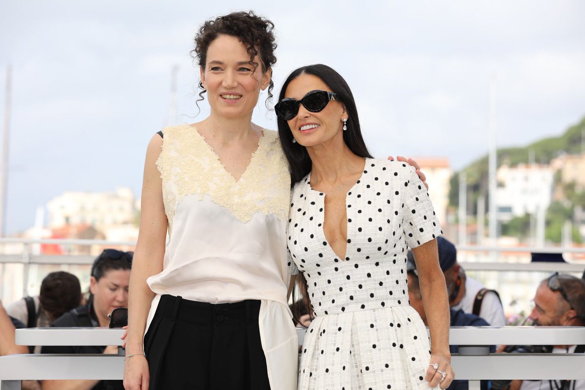 Director Coralie Fargeat with Demi Moore, Margaret Qualley and Dennis Quaid at photocall of THE SUBSTANCE at @Festival_Cannes. 🌴 #TheMatchFactory #Cannes2024 #TheSubstance #CoralieFargeat 📸 ©Cindy Ord, ©Kristy Sparrow / Getty Images ©Joachim Tourebize / FDC