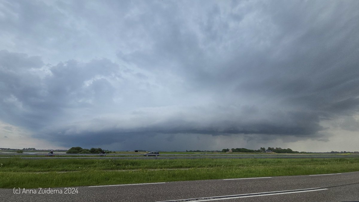 Anna Zuidema 🌤🌧☔🌪⛈❄ tweet media