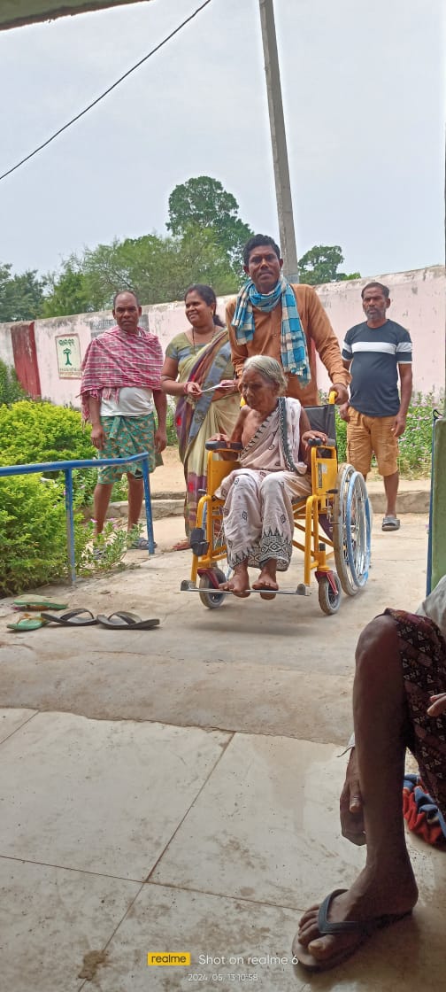 SSEPD2's tweet photo. Accessible Election 2024 at Nuapada District. @BPSethi #AccessibleElection #InclusiveElection #PwD #Infirm #Accessibilty #SocialJustice https://t.co/2j418Ea8Ua