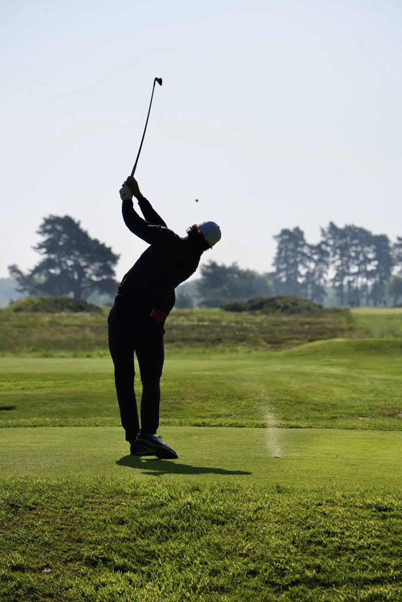 US Open qualifying today at the glorious <a href="/waltonheath_gc/">Walton Heath Golf Club</a>.  Bathed in sunshine, hard to think of a better English inland course.  Pics of <a href="/PengeMarco/">Marco Penge</a>.