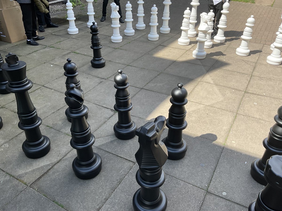 At lunchtime today we got our giant chess set out!  Thank you to our students for demonstrating service in helping to put the pieces together, before enjoying a game♟️#charactervirtues #extracurricular #chess #schoolcommunity