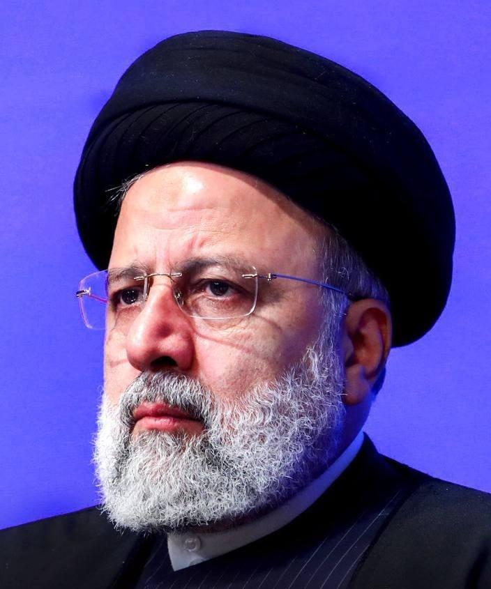 semejevaa's tweet photo. #خادم_الرضا
سید حلالمون کن 😔 https://t.co/0D8y6Iq6TT