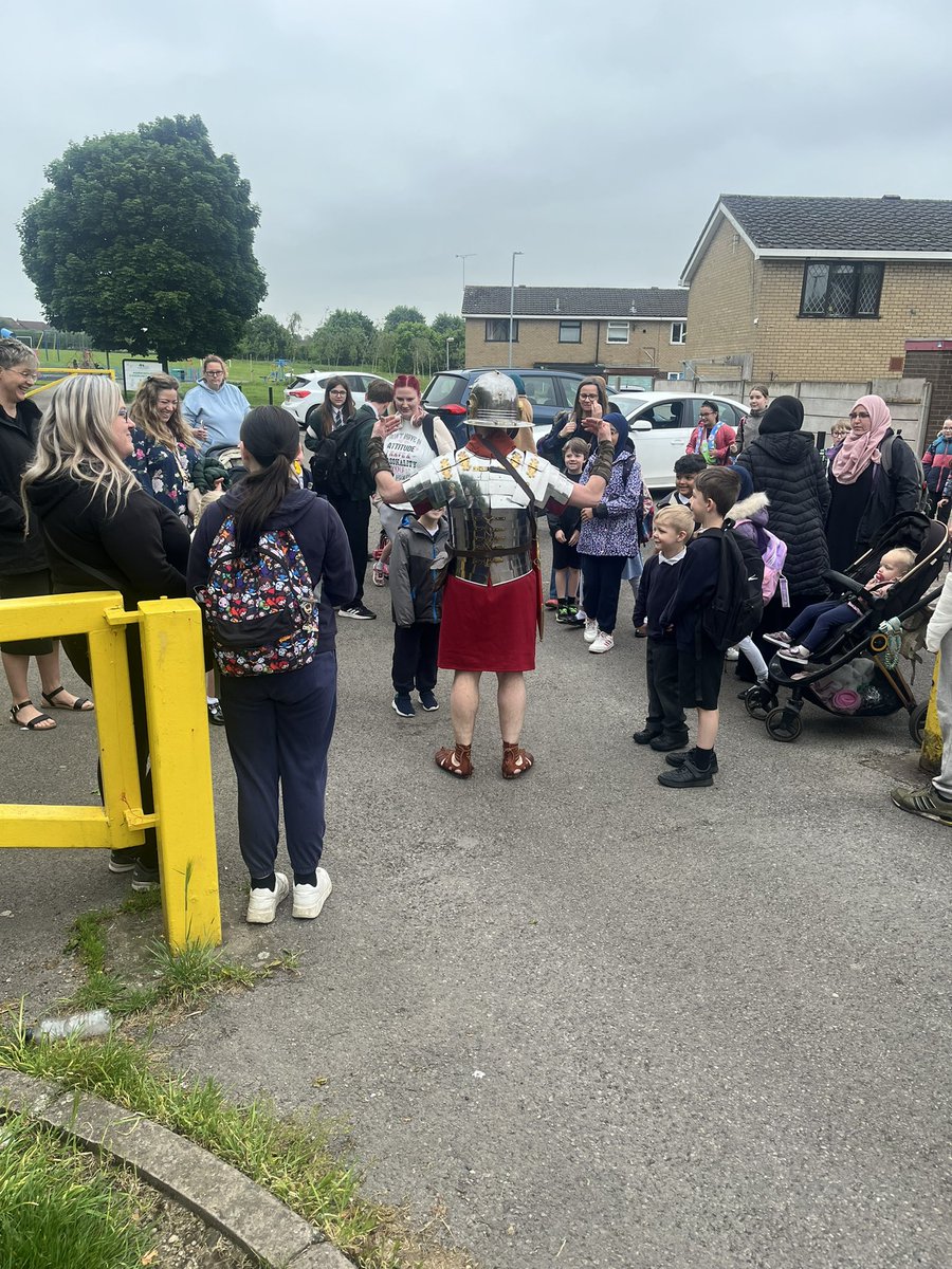 OutwoodsPrimary's tweet photo. Kicking off Walk to School Week, we went roaming with a Roman! We had a fantastic turn out and we can’t wait to see you tomorrow for ‘The Magic of Nature!’🚶♀️ 🦖 #W2SW @INTOschtravel @AirAwareStaffs https://t.co/SqlcPziATz