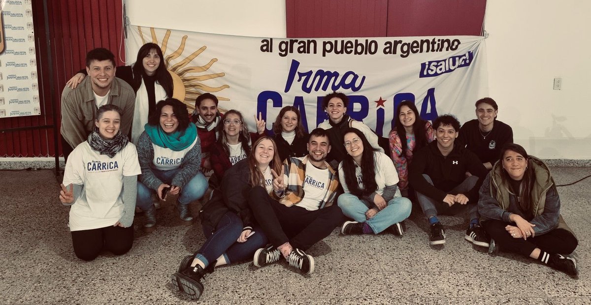 PJ_SantaFe's tweet photo. Bingo organizado por la Agrupación “Irma Carrica” la cual promueve el derecho al acceso de la salud pública para todos y todas https://t.co/88erRQk817