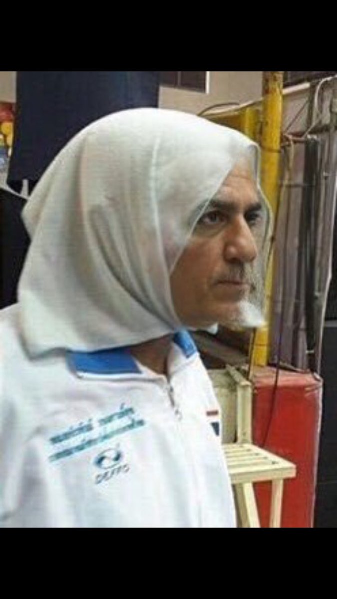 و طرح کودتایی که دوباره دود شد رفت هوا :)

چقدر دیگه باید لنگاتون بره هوا تا متوجه شید دستشون رو از سرِ خاندانتون برداشتن یعنی چی؟!!!!!

#رضا_پهلوی
#ابراهيم_رئيسي