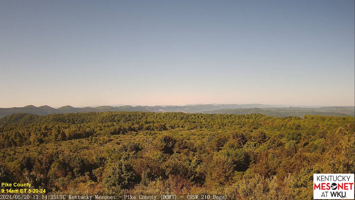 The week is off to a gorgeous start across the state. Blue skies with just a big of high cloud cover are evident on our cameras in N Fayette Co. at the @UKAGweather Spindletop Farm and in Fulton Co. to the W. In the E mountains, a bit of haze is showing up in S Pike Co. #kywx