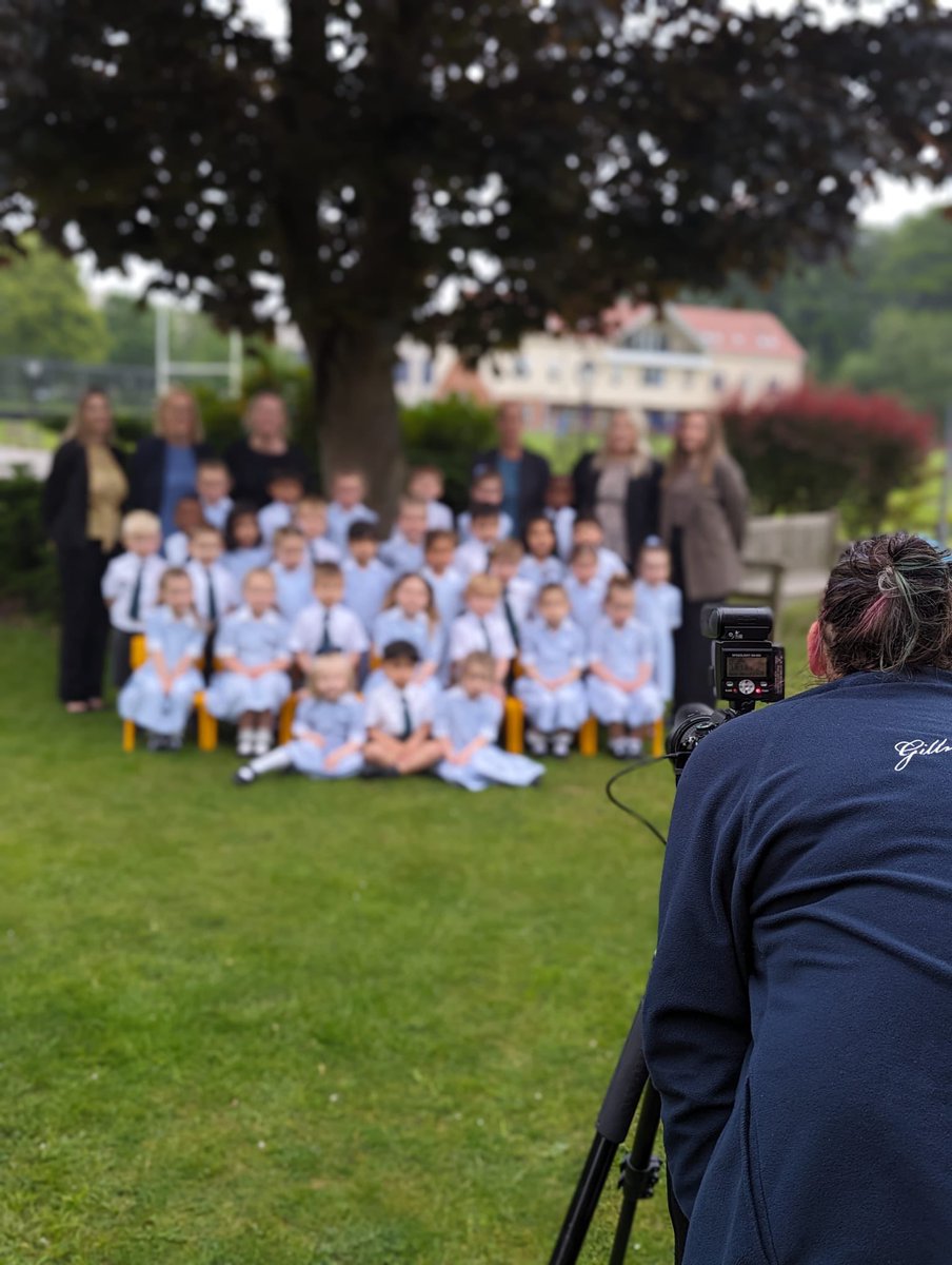 📸Class Photo Day 📸

It has been all smiles in Junior School this morning for our Class Photos! 

#TogetherWeCan #DoncasterIsGreat #SheffieldIsSuper