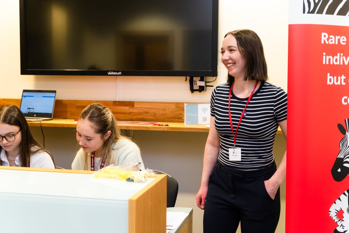 Farewell to Nadine 👋 who is moving on from Medics4RareDiseases today to start a new role! Nadine first joined us as an Executive Assistant and after 6 months became M4RD's Project Co-ordinator! Read what Nadine had to say about her time at M4RD! m4rd.org/2024/05/20/my-…