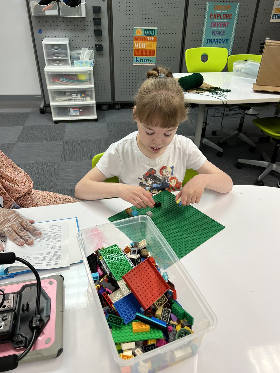 LHendersonReads's tweet image. 5th graders building playground models with Minecraft, Lego, and Cardboard. #makercenteredlearning #design #choice