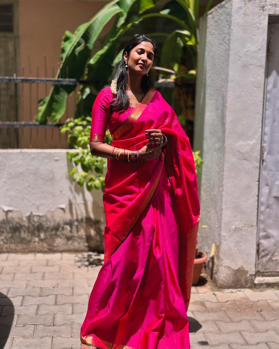 Just pink and me 🩷 #saree