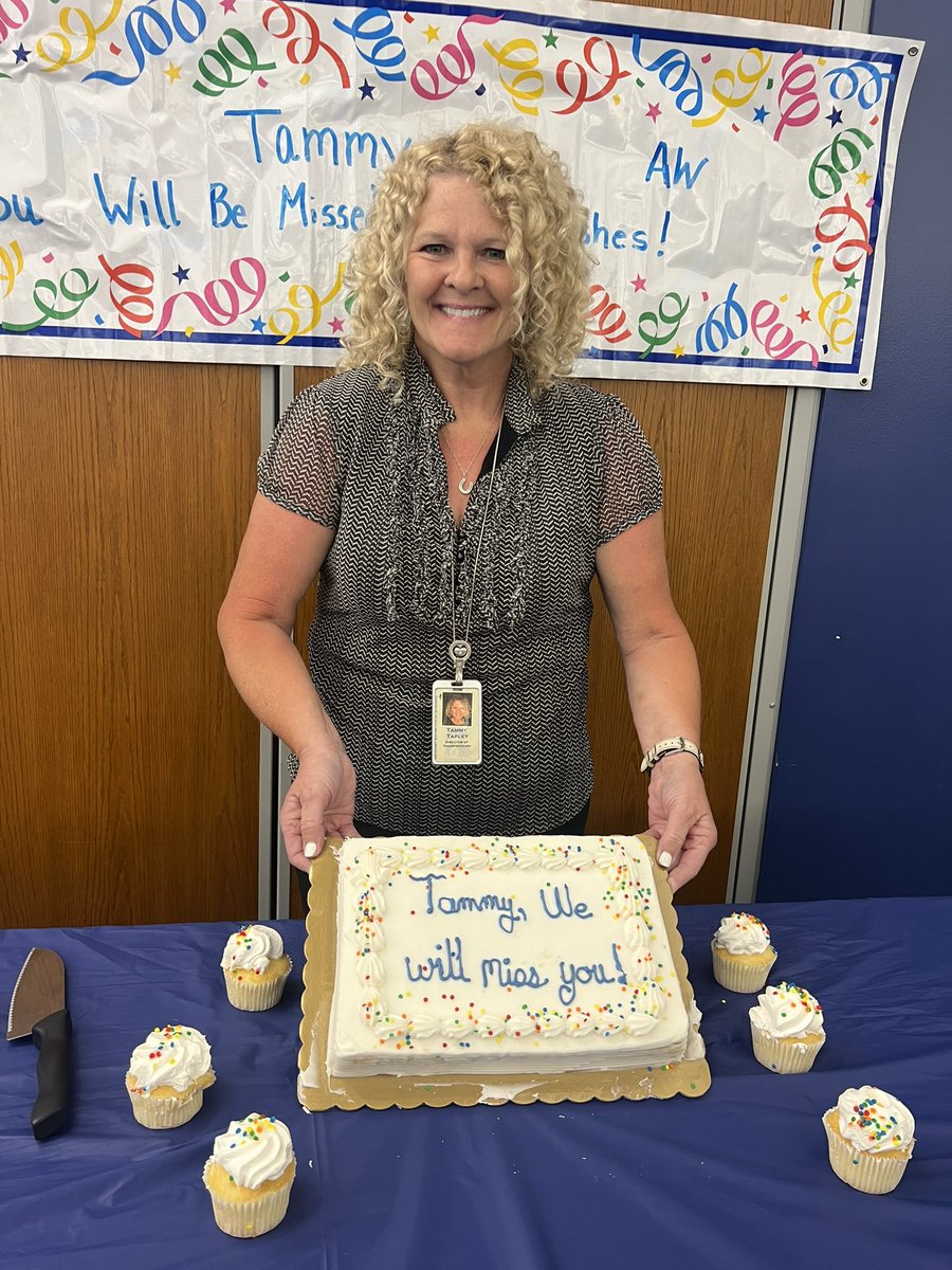 awgenerals's tweet photo. Congratulations to Tammy Tapley, @awlsbuses Transportation Director! Thank you for your tireless dedication to ensuring our students receive safe and timely transportation to/from school each day.
Enjoy your retirement! https://t.co/xV3pCzSgSB
