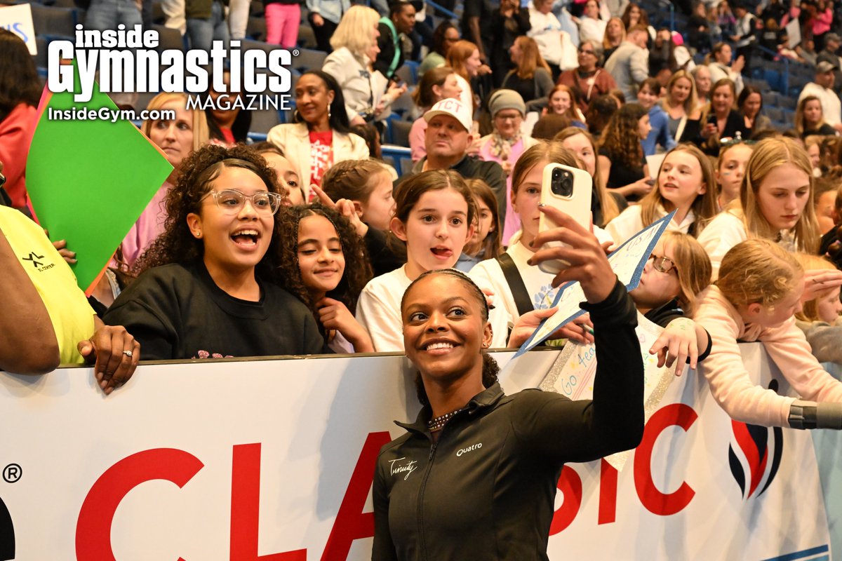 InsideGym's tweet photo. Moments these fans will never forget! Full Gallery coming today to https://t.co/SQarJjZDkw #coreclassic
📸 Lloyd Smith for Inside Gymnastics https://t.co/CZQwIEUwPt