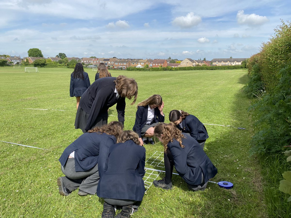 KJAR SCIENCE (@sciencekjar) on Twitter photo Year 9 doing their quadrants practical on a lovely sunny 🌞 day Year 9 doing their quadrants practical on a lovely sunny 🌞 day