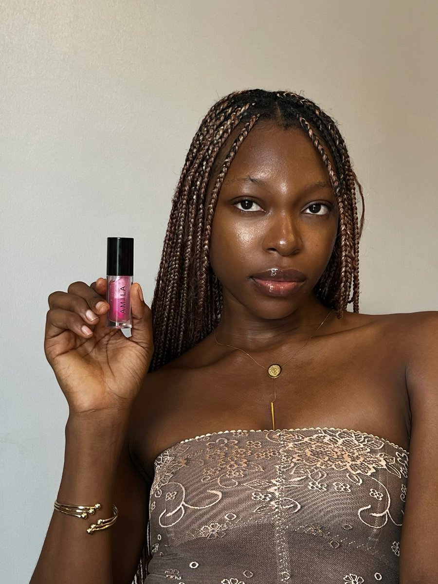 Hot girls use Amila lip oil 💋🤭

amilanaturals.com 🔗