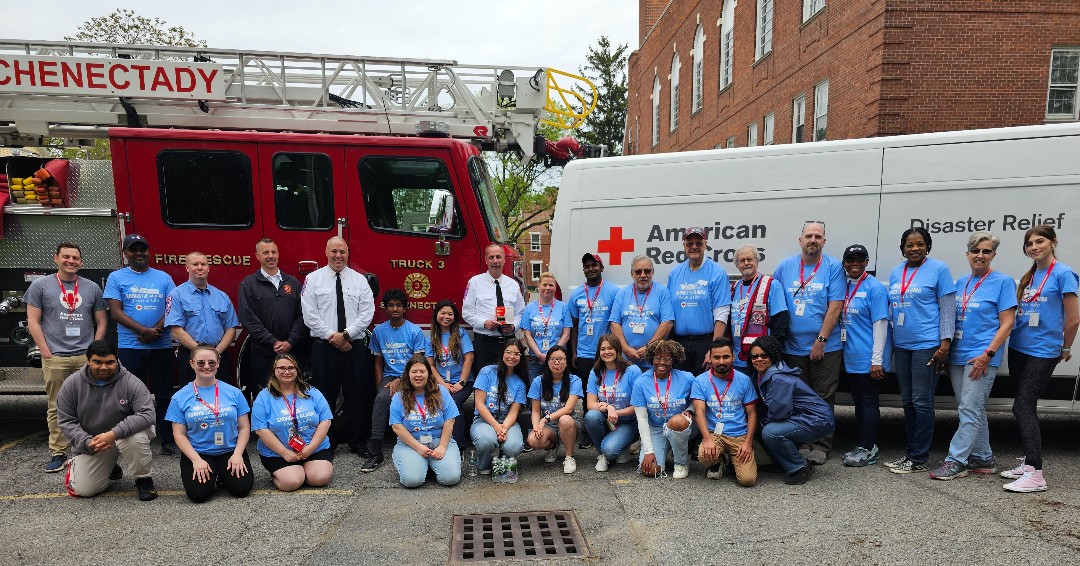 We teamed up with @SchenectadyFire to install free smoke alarms in homes and provide fire safety education. Over the past few weeks, we held similar Sound the Alarm events in Brewster, Syracuse, Ogdensburg and Gloversville, making hundreds of families safer. #endhomefires