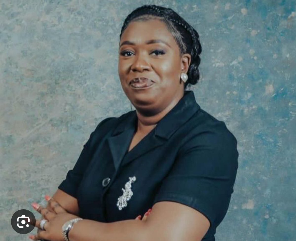 President Elect of the Sierra Leone Bar Association <a href="/TumaGento/">Tuma Gento-Kamara</a> has exposed what she described  as the presence of “White Thugs” allegedly belonging to US Mining Company #MarampaMiniesLimited in the just concluded Bar Association AGM in Kenema.

She noted that “white thugs” were