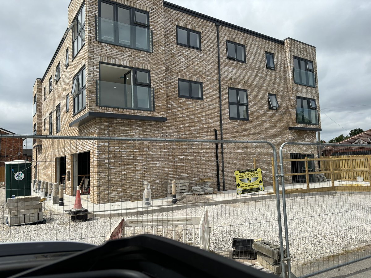 siteform_f's tweet image. Some good site visits this afternoon in the Manchester.
This one below, we are supplying & installing Plusfloor LVT with all Mapie dpm & latex screed. Works due to be completed in 2 weeks.