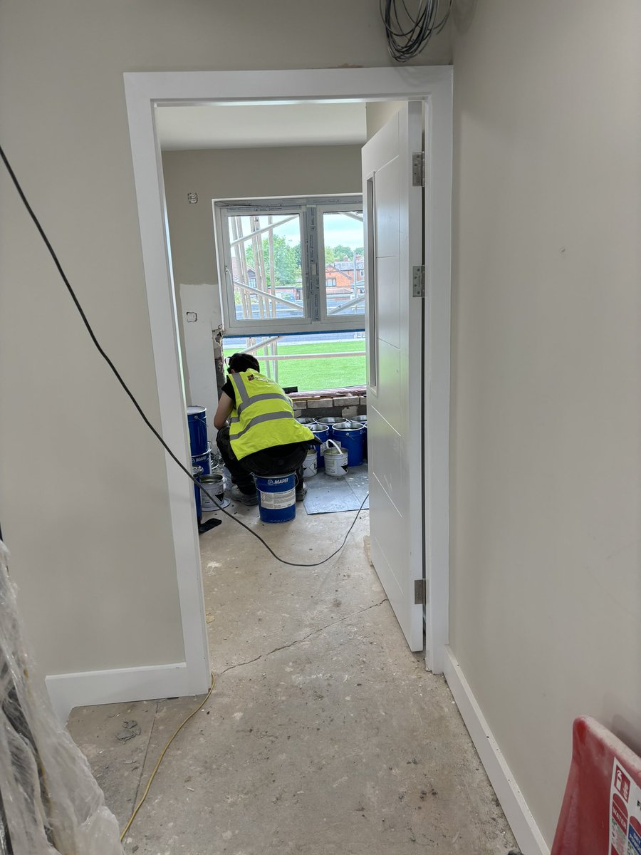 siteform_f's tweet image. Some good site visits this afternoon in the Manchester.
This one below, we are supplying & installing Plusfloor LVT with all Mapie dpm & latex screed. Works due to be completed in 2 weeks.