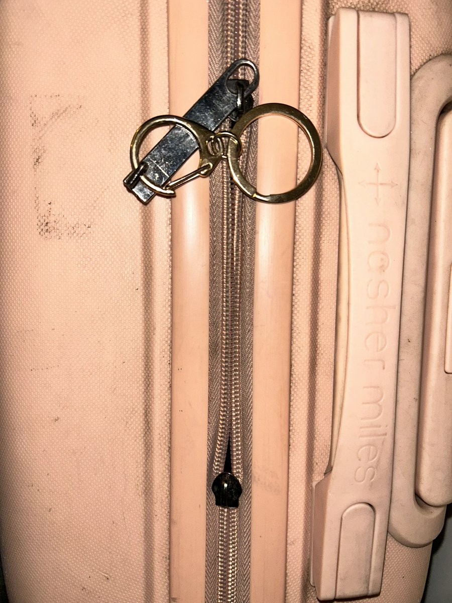 chandnib21's tweet image. Shame on you @IndiGo6E 
Such a horrible experience