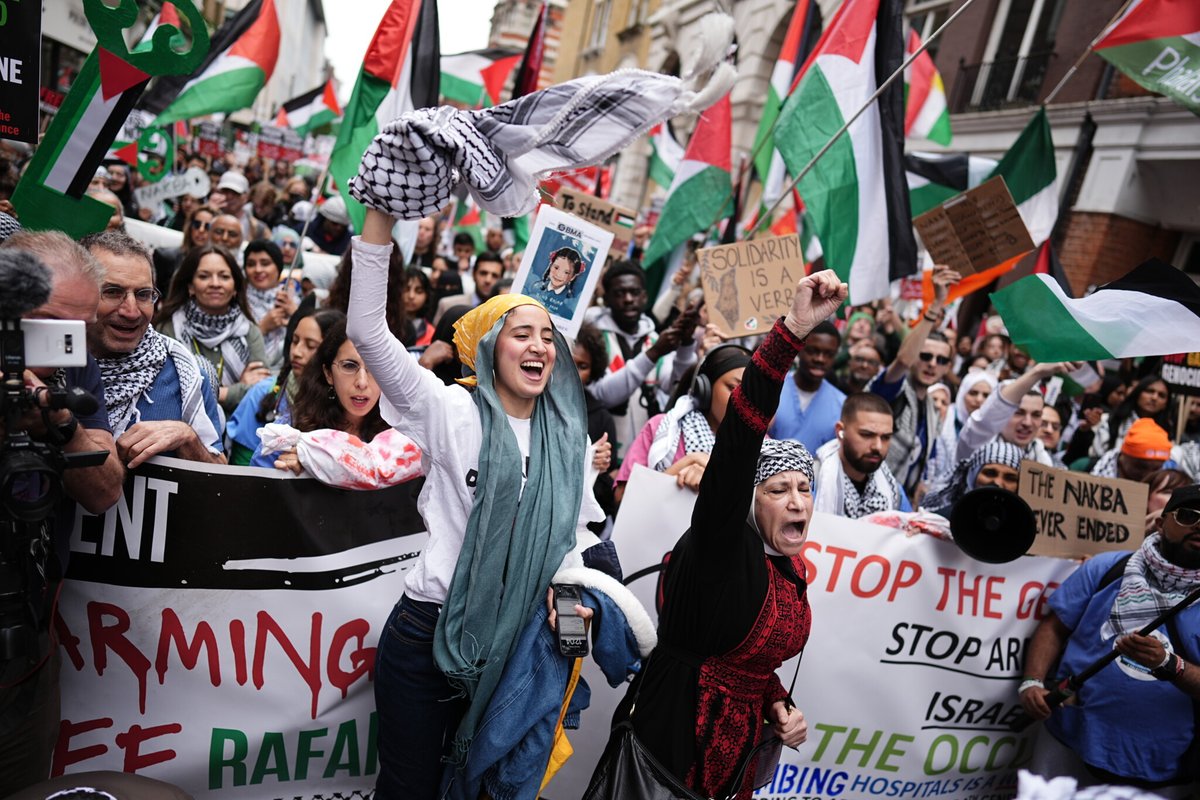 Thousands march through London calling for ceasefire in Gaza on Nakba anniversary londonnewsonline.co.uk/news/thousands…