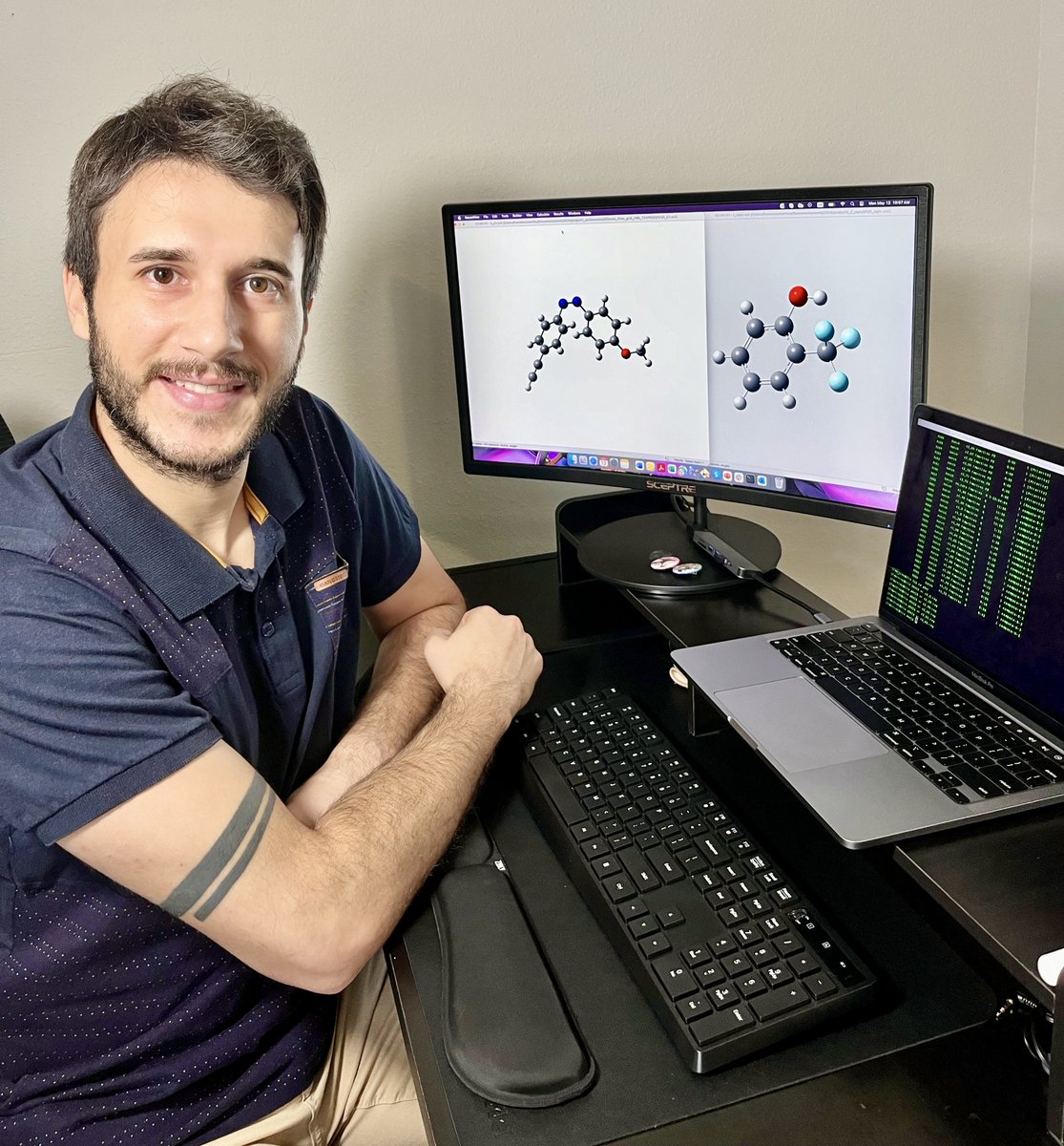 A <a href="/uh_chem/">UH Chemistry</a> postdoc has become part of an elite group of scientists. 👏👏

More about Francisco Martins- bit.ly/4ayfylH

#UniversityofHouston #GoCoogs #UHNSM