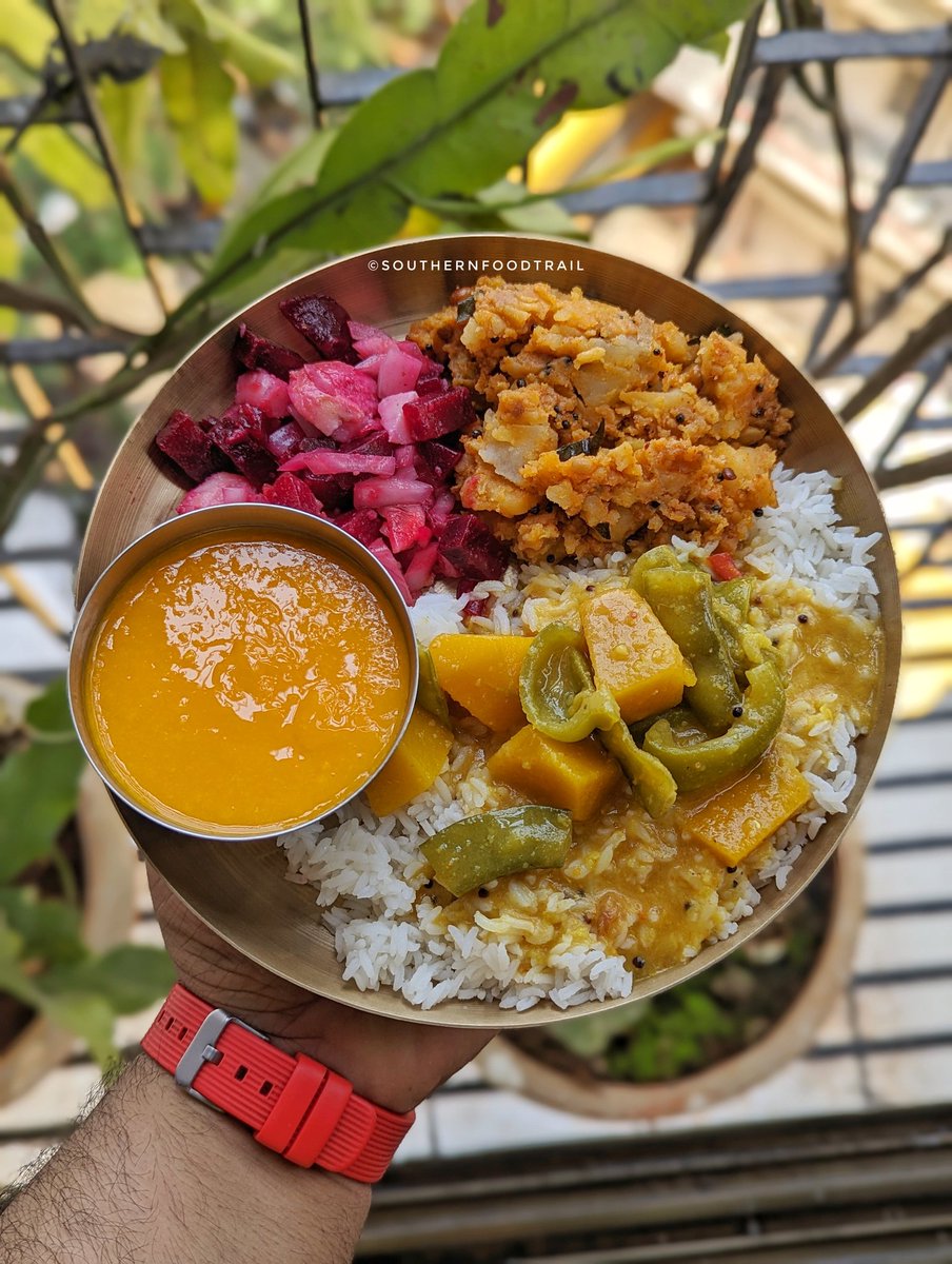 Hearty Lunch After Today's Voting - Rice,Sambar, Leftover Veggies From Sandwich turned into Sald, Potato Subzi & Aamras 🤤🤌

#teampixel #southernfoodtrail #LokSabhaElections2024Phase5 #LokSabhaElectons2024