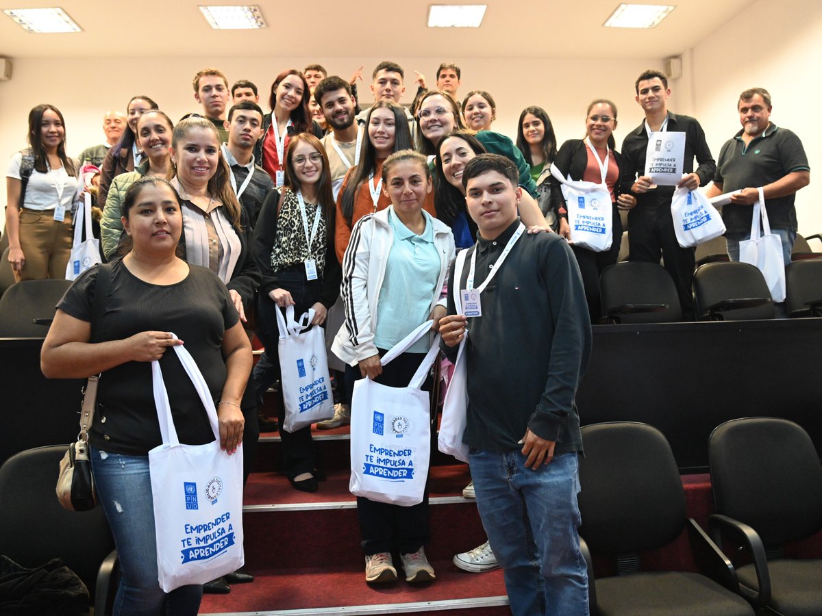 UNAE_Enc's tweet image. #CapacitaciónDigital #MIPYMES #FACEM 

🏢 El Campus Urbano de la UNAE - Universidad Autónoma de Encarnación, es sede de la Capacitación Digital "Microemprendedores Encarnación" 

👥 Participan Microemprendedores de los rubros de turismo y gastronomía de la ciudad de Encarnación.