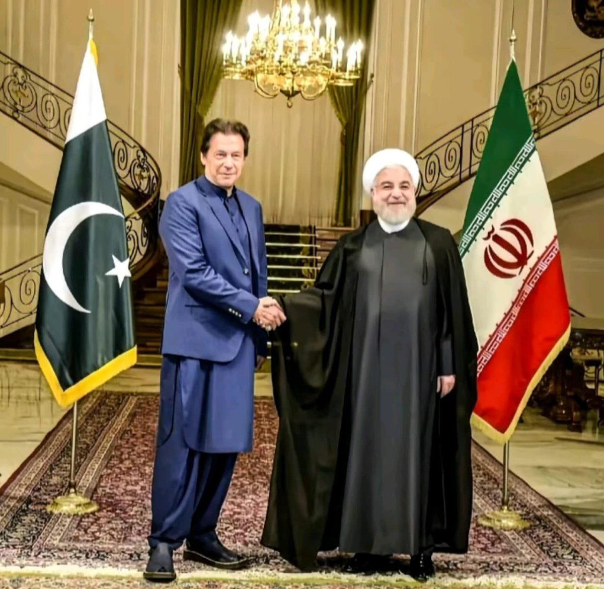 IK Fans (@mapj21) on Twitter photo <a href="/DGISPR14/">DG🇵🇰ISPR✍️اردو</a> یہودیوں کی انکھوں میں انکھیں ڈال کر بات کرنے والے دو بہادر لیڈر ۔
فلسطینی بچوں کی امیدیں
ایک کو شہید کر دیا گیا اور دوسرے کو ا ڈیالہ جیل میں قید کر دیا گیا <a href="/DGISPR14/">DG🇵🇰ISPR✍️اردو</a> یہودیوں کی انکھوں میں انکھیں ڈال کر بات کرنے والے دو بہادر لیڈر ۔
فلسطینی بچوں کی امیدیں
ایک کو شہید کر دیا گیا اور دوسرے کو ا ڈیالہ جیل میں قید کر دیا گیا