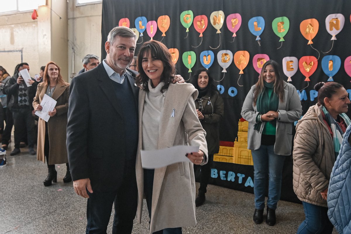 🏡 A 20 años de la creación de Bº Ciudad Evita, una solución para dignificar la vida de cientos de cordobeses que vino de manos del exgobernador De la Sota. 

👏 Compartimos junto a la Diputada Nacional <a href="/NataliaDLSok/">Natalia de la Sota</a>, concejales y vecinos de un homenaje junto a toda la comunidad.