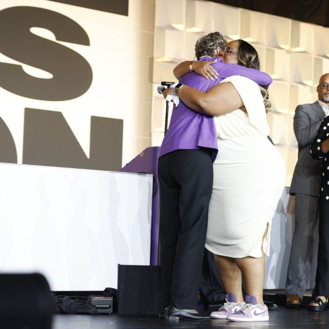 🎉 I’m passing the torch with pride & optimism! SEIU has chosen wisely in electing @AprilDVerrett as president of #ThisUnion! 👏 Her vision, determination, and fearlessness will propel us to the future working people deserve.