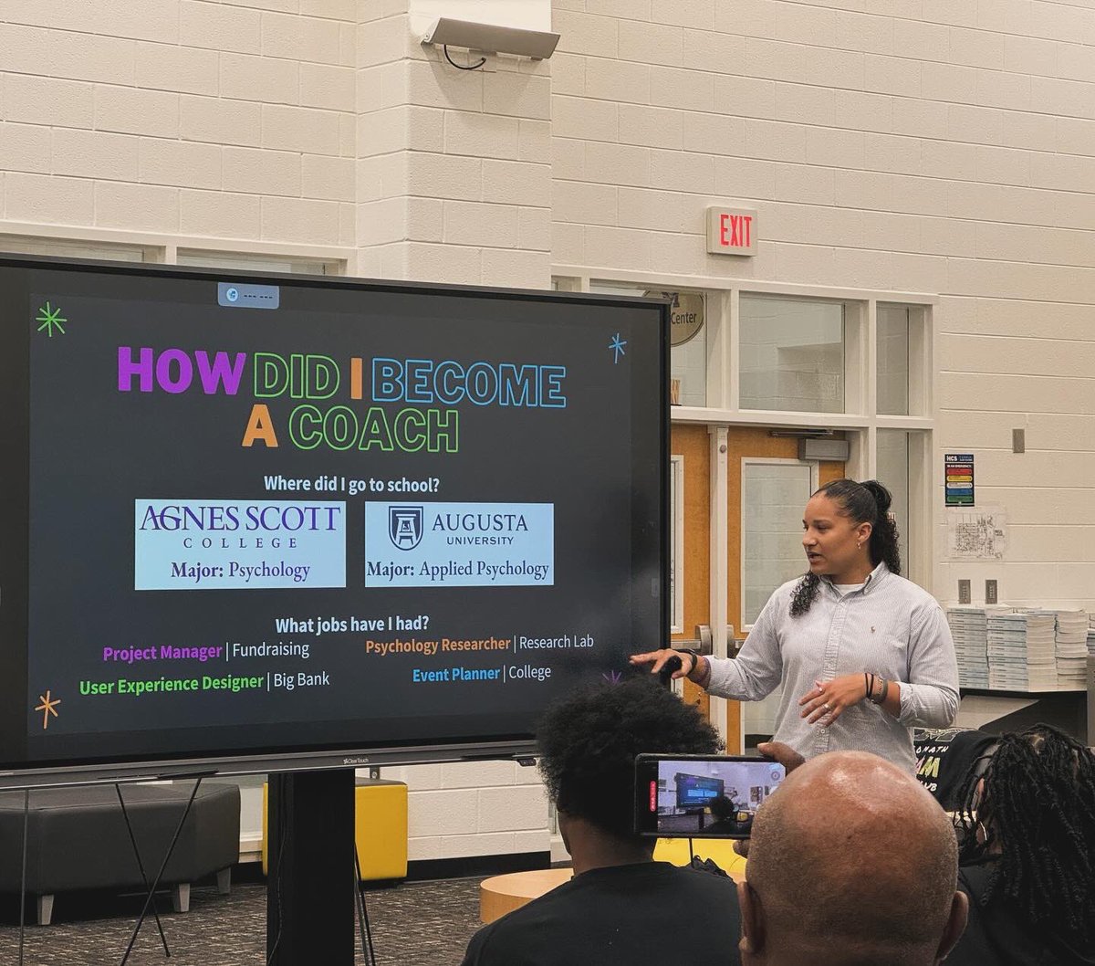 Preparing young scholars for the careers of the future! Our Learning Innovation Coach, Pilar Ramos shared tech career guidance and advice with students at the McDonough High School STEAM Symposium and Celebration in Henry County! @TriMATHleteUSA @PrincipalBGame @MHSBioMathClub