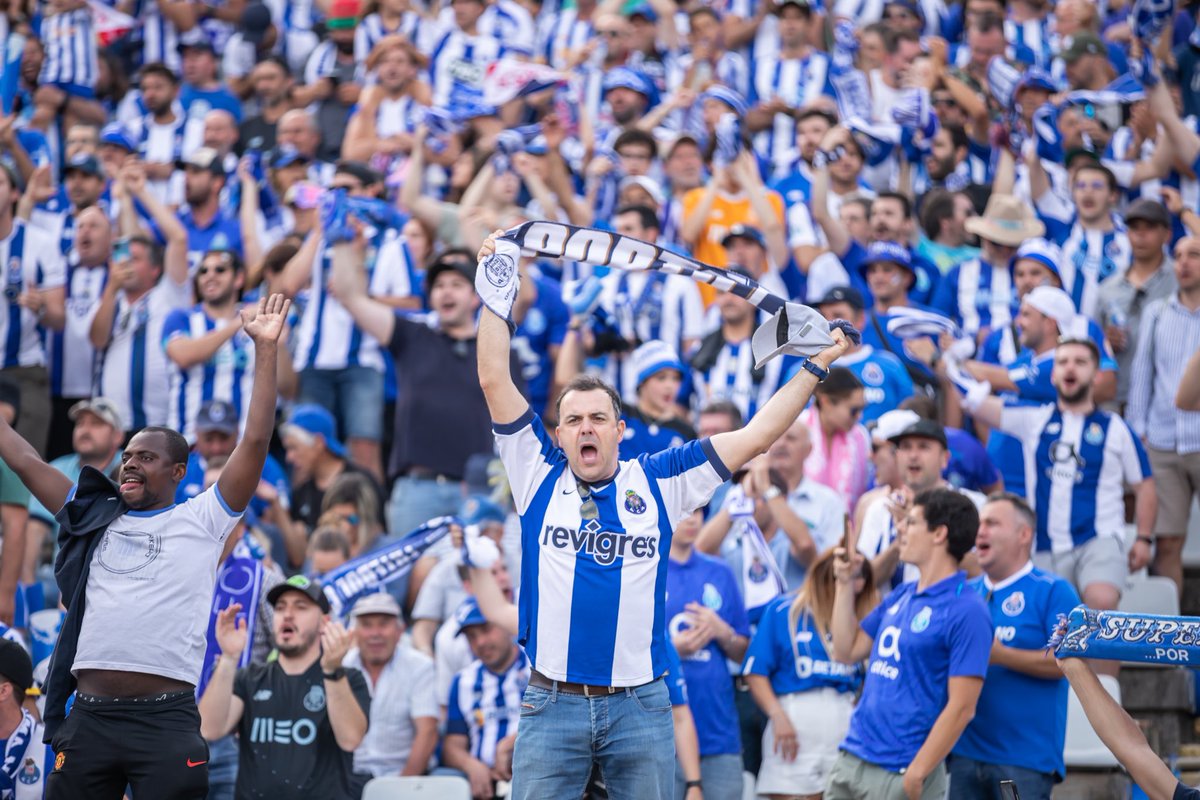 FC Porto disponibiliza, esta terça-feira, mais bilhetes para a Final da Taça de Portugal 🏆 Confere os critérios de venda👉 t.ly/KQXAG #FCPSCP #TaçadePortugal